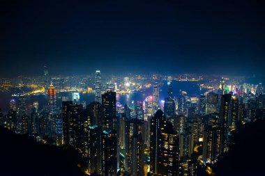 kowloon yan, renkli ni Hong Kong manzarası görünümünün Üstten Görünüm