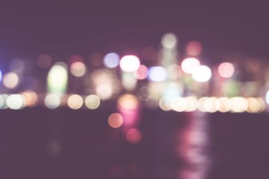 Cityscape denizde bulanık arka plan liman hong kong gece vakti, kentsel yaşam, vintage filtre.