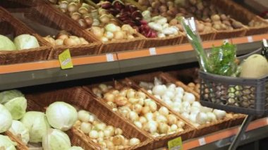 Hipermarketürünleri ile çift rulo arabası