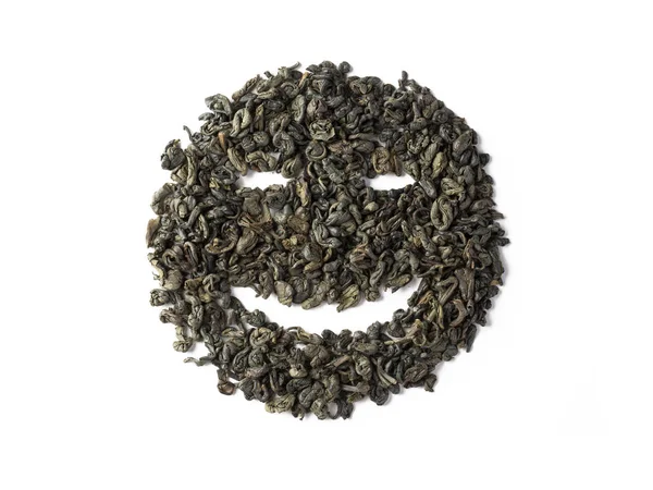 Верхний вид зеленых листьев чая изолированы на белом — стоковое фото
