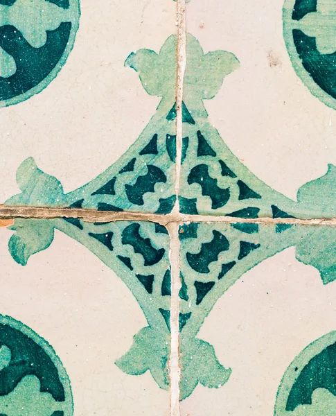 Cerámica portugués azulejos verdes — Foto de Stock