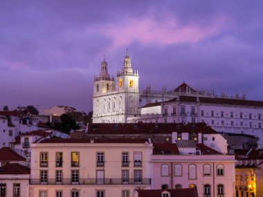 Gece Lizbon Cityscape 