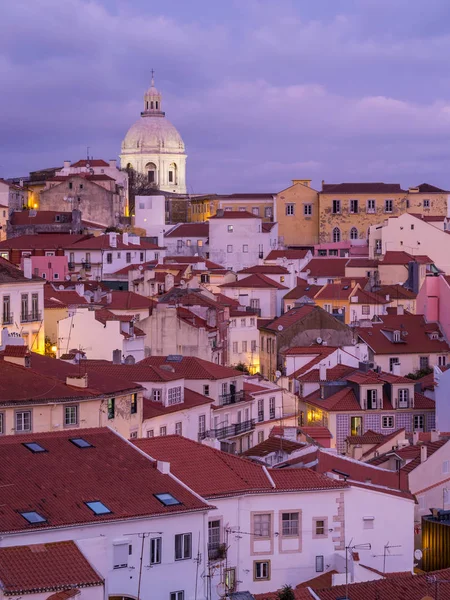 Stadtbild von Lissabon bei Nacht — Stockfoto