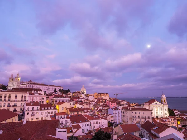 Stadtbild von Lissabon von portas do sol — Stockfoto