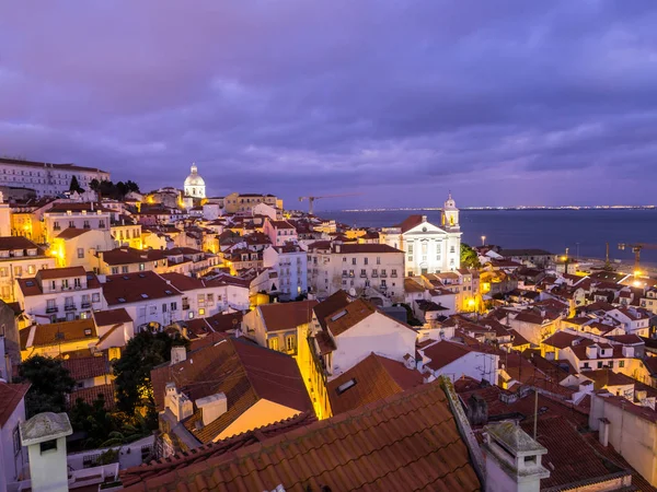 Stadtbild von Lissabon von portas do sol — Stockfoto