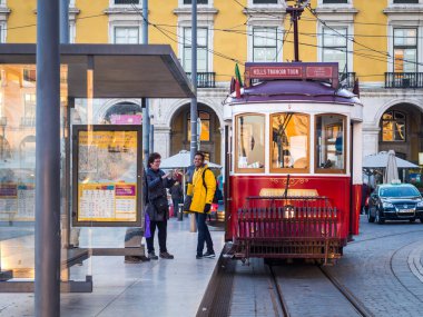 Eski tramvaya Praça do Comercio 