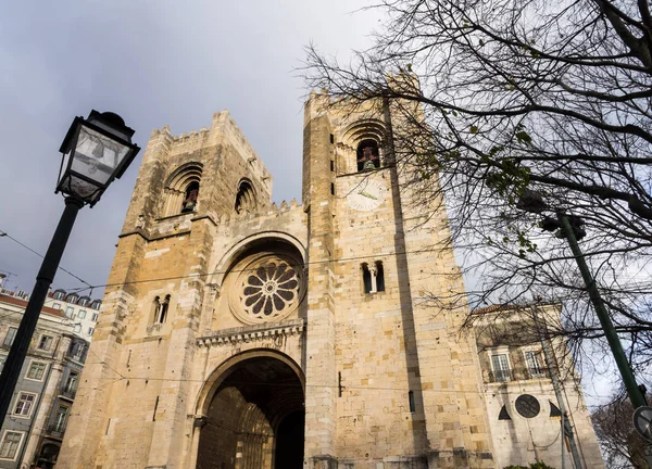 SE de Lisboa (patriarchalnej katedry z St. Mary Major) w Lizbonie — Zdjęcie stockowe