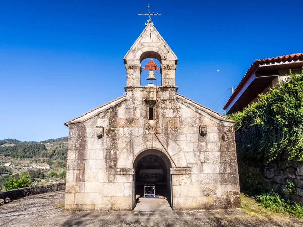 Pequeña iglesia en Vila de Muros — Foto de Stock