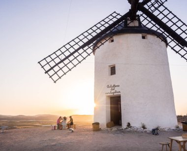Consuegra yılında eski yel değirmenleri