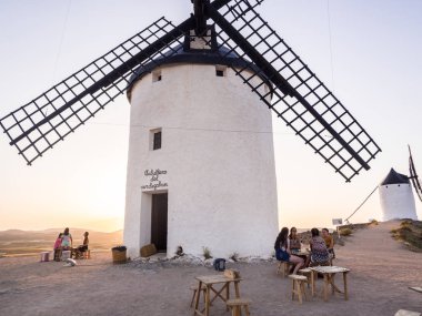 Consuegra yılında eski yel değirmenleri