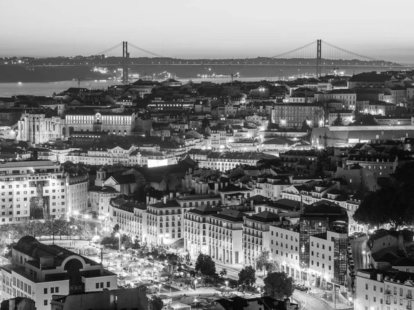 Lizbon, Portekiz, Cityscape gün batımında — Stok fotoğraf