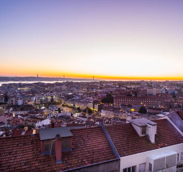 Kvällen stadsbilden i Lissabon Royaltyfria Stockbilder