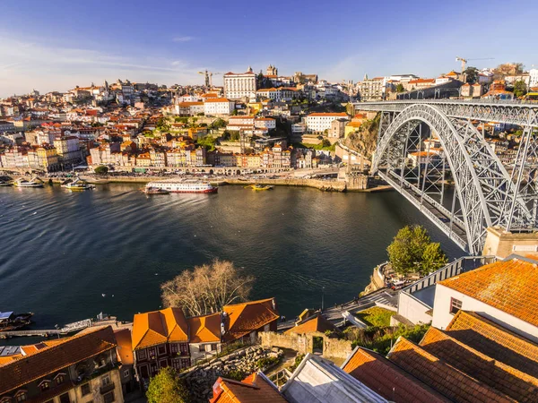 Porto Portugalia Lutego 2018 Zobacz Stare Miasto Widziane Drugiej Stronie — Zdjęcie stockowe