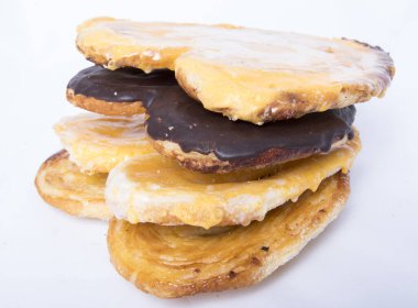 Palmeras de chocolate yema y azucar