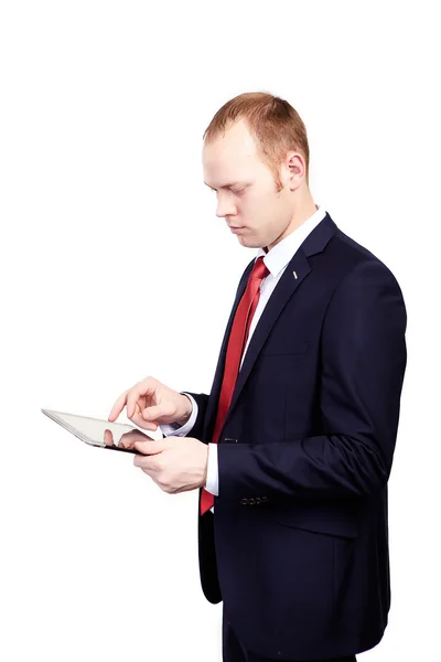 Homme d'affaires travaillant avec une tablette numérique sur un whi isolé — Photo