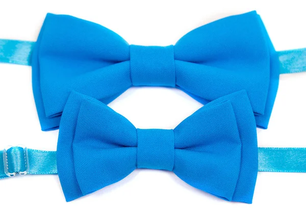 Laço azul gravata isolada no fundo branco. Grande e pequeno para o pai criança . — Fotografia de Stock