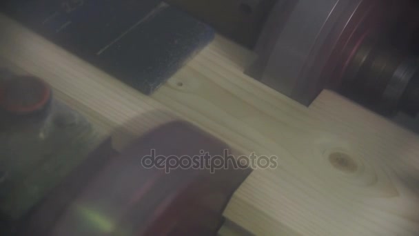 Macchina automatica di intaglio del legno CNC funziona con il legno. produzione — Video Stock