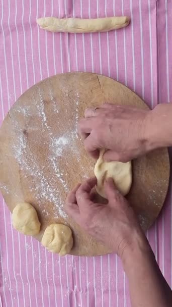 Challah Ekmeği Için Hamur Yoğurmak Brioche Hamuru Örmek — Stok video