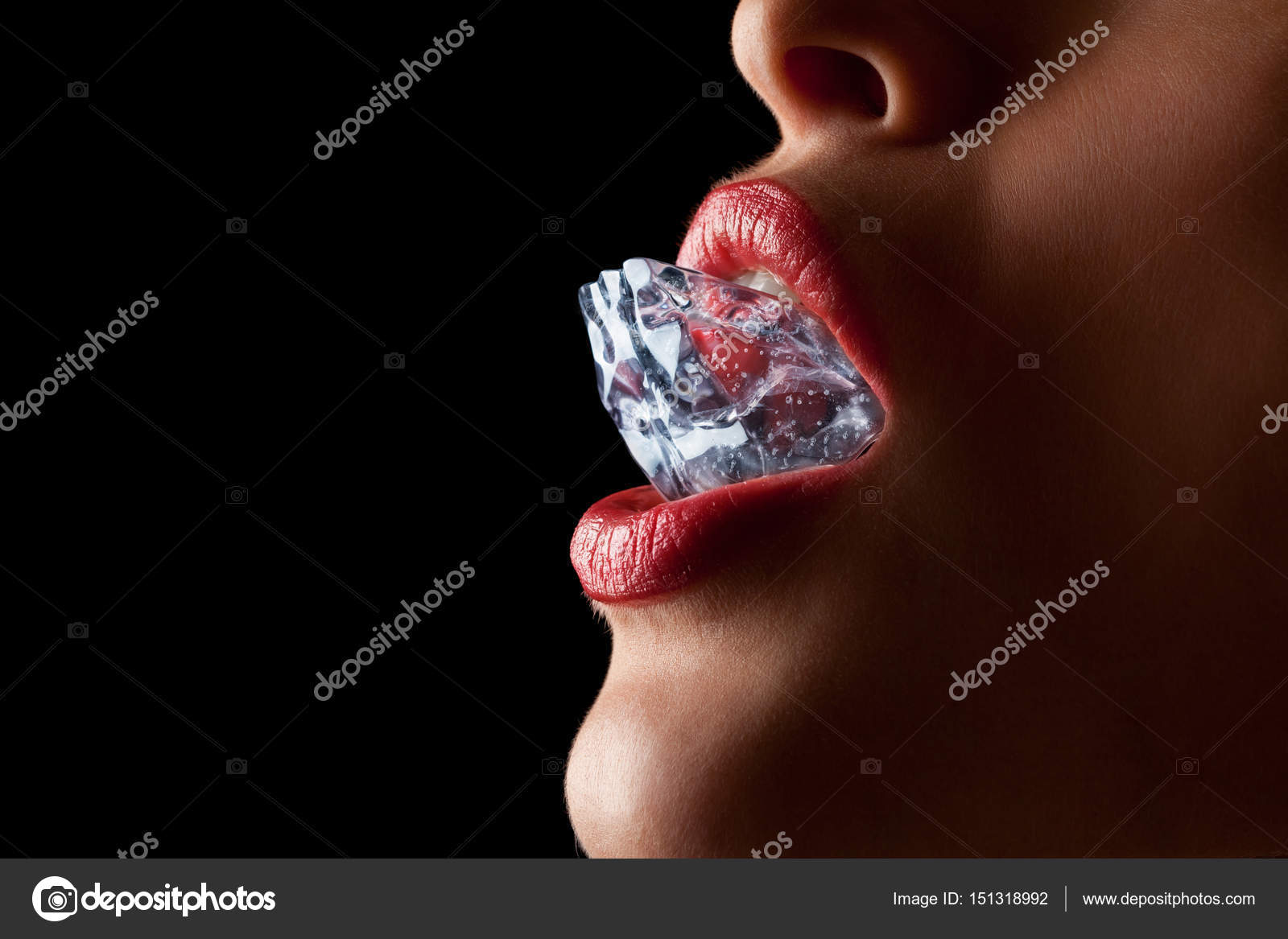 Ice play что это у девушек. Айс гёрл нхл. Ice play что это у девушек. Лед по телу девушки. Эра айс в купальнике.