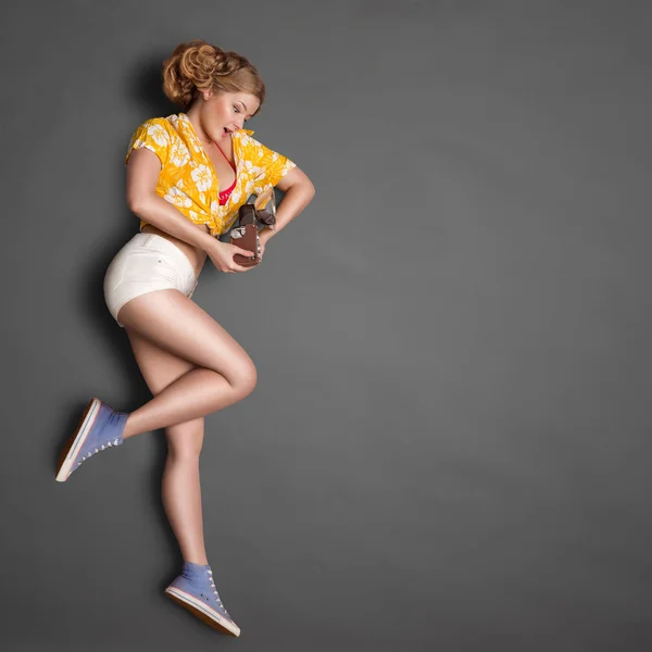 Menina pin-up bonita — Fotografia de Stock