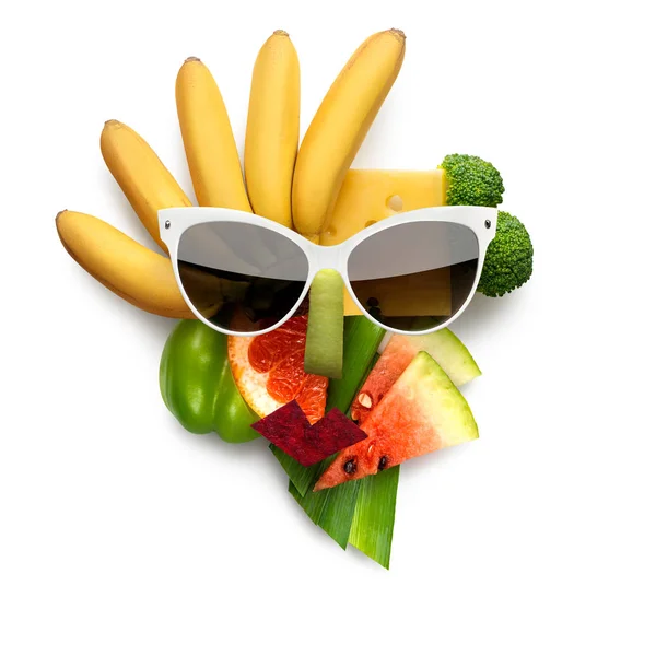 Ženská tvář z ovoce a zeleniny — Stock fotografie