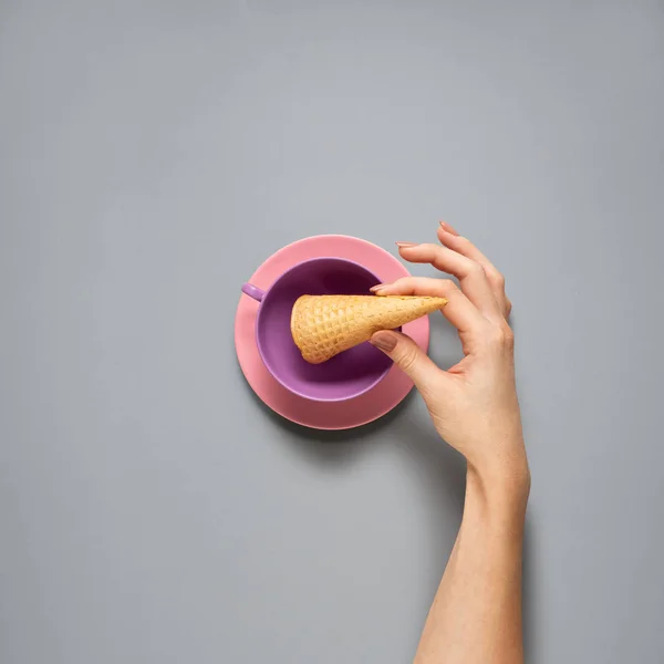 Abendessen wird serviert. — Stockfoto