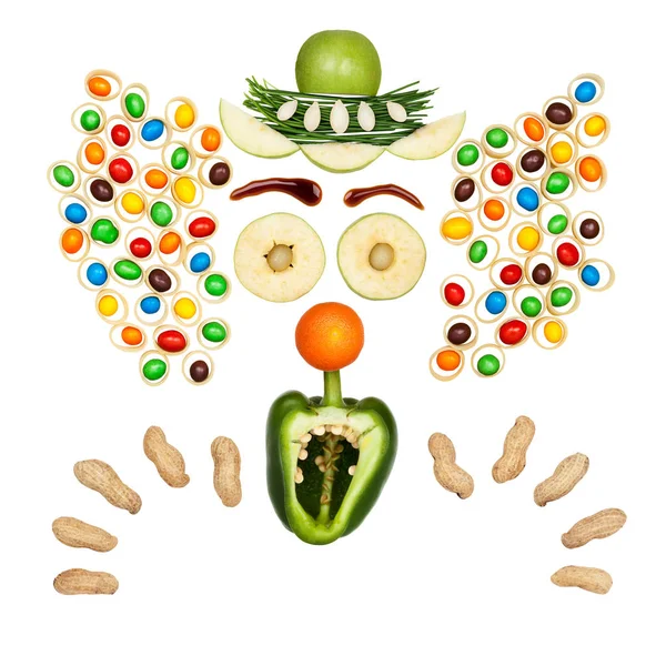 滑稽小丑做的蔬菜和水果上白色孤立孩子菜单中 — 图库照片