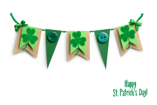 Creative Patricks Day Concepto Foto Banderas Con Tréboles Papel Sobre — Foto de Stock