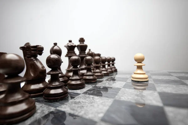 One Pawn Staying Full Set Chess Pieces — Stock Photo, Image