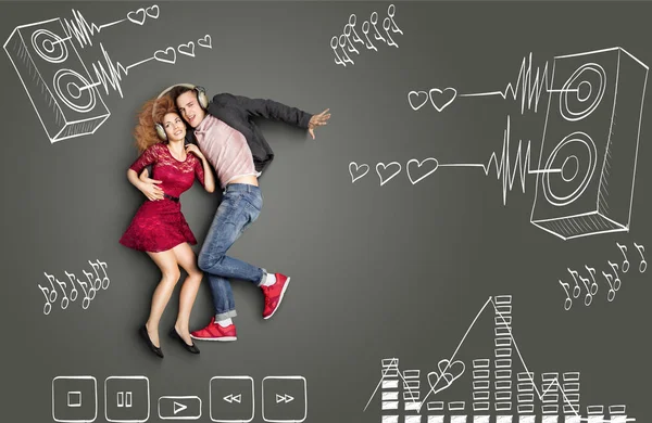 Gelukkige Valentijnskaarten Liefde Verhaal Concept Van Een Romantisch Paar Hoofdtelefoons — Stockfoto