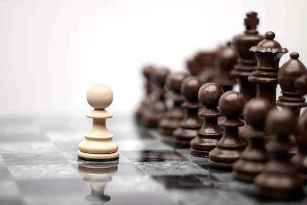 One Pawn Staying Full Set Chess Pieces — Stock Photo, Image