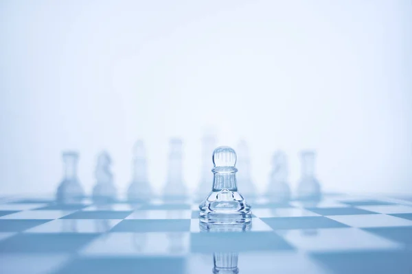 Photo Pawn Standing Front Same Colour Chess Set — Stock Photo, Image