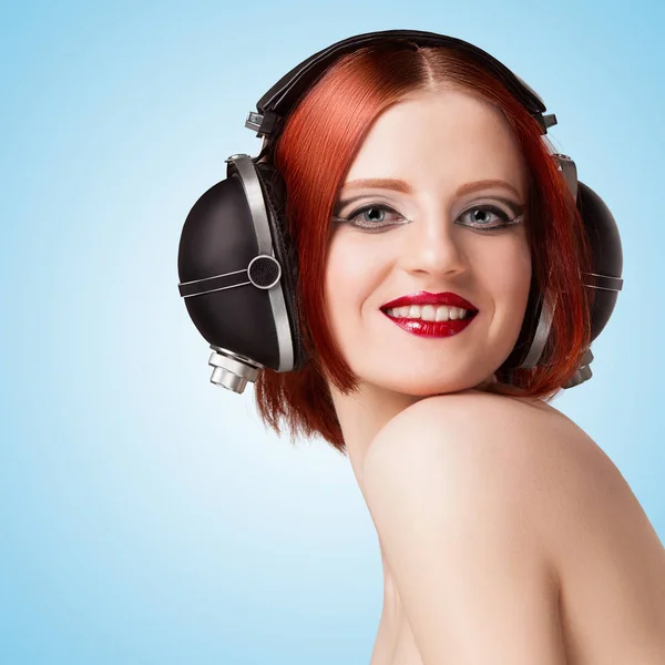 Portrait Glamorous Sexy Girl Wearing Big Vintage Music Headphones Listening — Stock Photo, Image