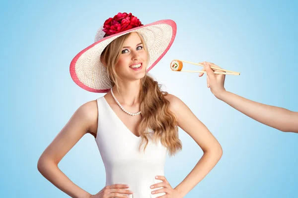 Creative Retro Photo Young Sexy Girl Wearing Cartwheel Hat Eating — Stock Photo, Image