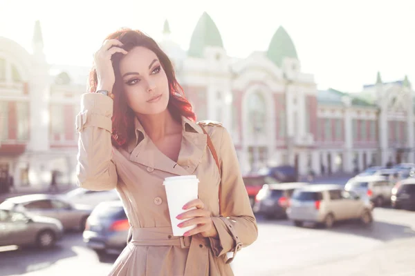 Beautiful Young Woman Modern Trench Coat Holding Disposable Takeaway Cup — Stock Photo, Image