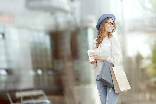 Happy Young Fashionable Woman Bags Having Coffee Break Shopping Holding — Stock Photo, Image