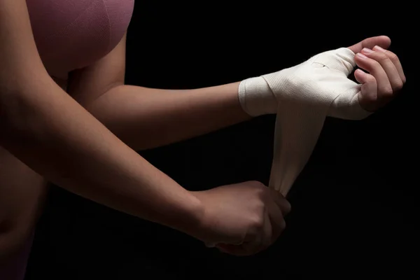 Beautiful Fit Female Fighter Getting Prepared Fight Training Wrapping Her — Stock Photo, Image