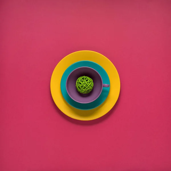 Creative Concept Photo Painted Plates Pink Background — Stock Photo, Image