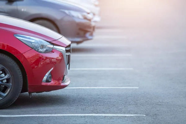 Auto Geparkeerd Parkeerplaats Close Auto Koop Stock Lot Row Inventaris — Stockfoto