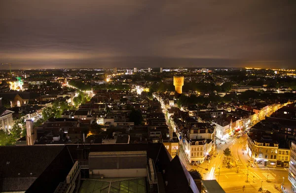ユトレヒトでの夜の街の眺め — ストック写真