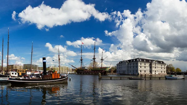Beautiful Panorama Cityscape Voc Ship Amsterdam Front Maritiem Museum Amsterdam — Stock Photo, Image