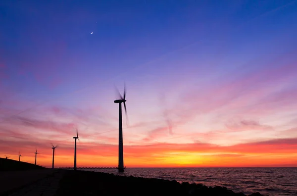 Blå Solnedgång Turbiner Vacker Utsikt — Stockfoto