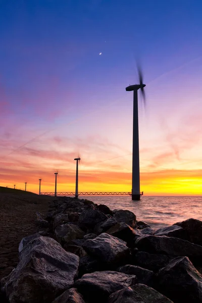 Blauer Sonnenuntergang Turbinen Malerische Aussicht — Stockfoto