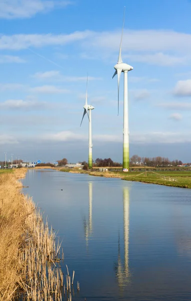 荷兰Zoeterwould De附近的现代风力涡轮机 — 图库照片
