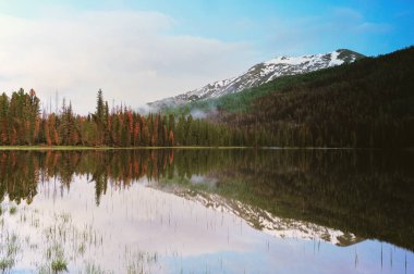 Sis göl Arasan üzerinde