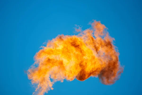 Combustion de gaz de pétrole associé — Photo