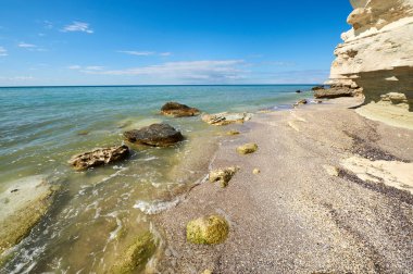 Hazar Denizi kıyısında