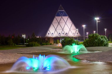 Astana şehir manzarası.