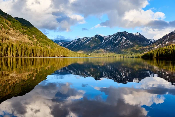 Uitzicht Het Meer Van Rakhmanov Katon Karagai Nationaal Park Oost — Stockfoto