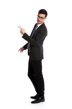 Gülümseyen işadamı de alan işaret